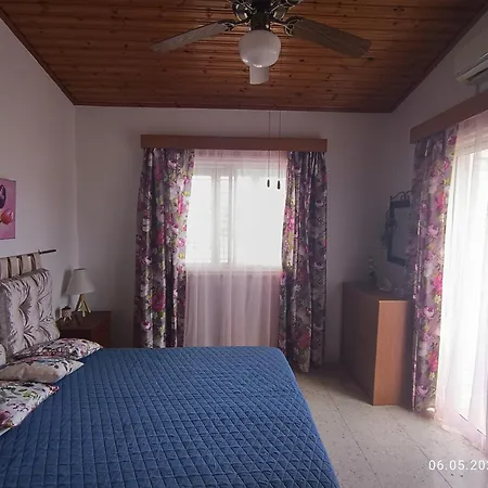 Ferienhaus_familykrausz * Perivolia